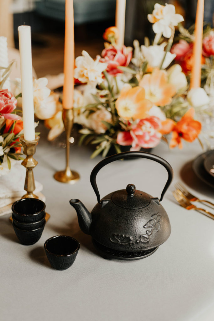 iron tea kettle modern wedding tablescape