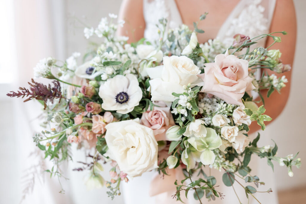 Bride's Bouquet Flora by Jamae